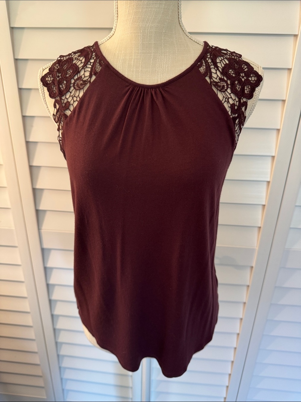 H&M Burgundy Sleeveless Lace Shoulder Top